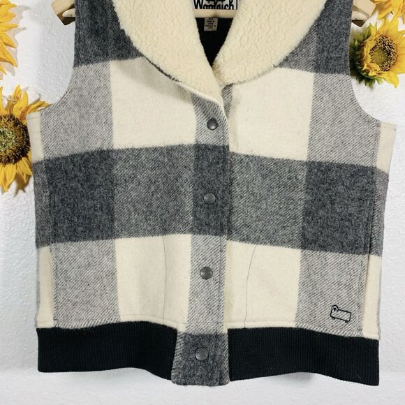 Woolrich Wool Blend Plaid Buffalo White Gray Vest Women’s EUC Size Medium - Picture 3 of 16